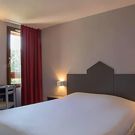 ホテル The Originals City, Amys, Tarbes Sud 3*
