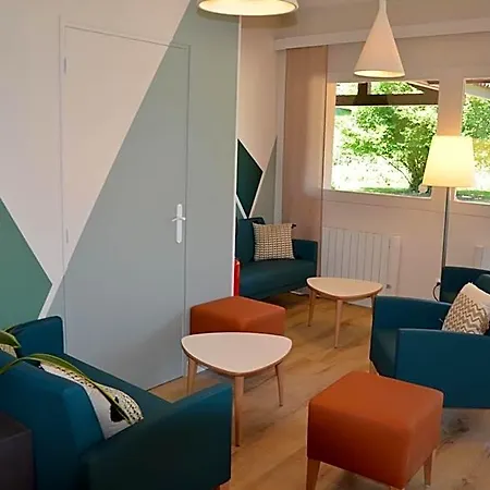 ホテル The Originals City, Amys, Tarbes Sud 3*
