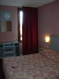 Hotel The Originals City, Amys, Tarbes Sud